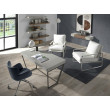 Fauteuil capitonné avec structure en acier inoxydable